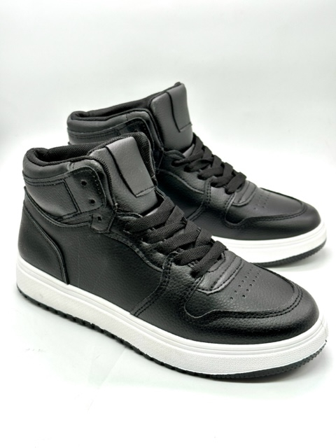 sportsdirect focicipő